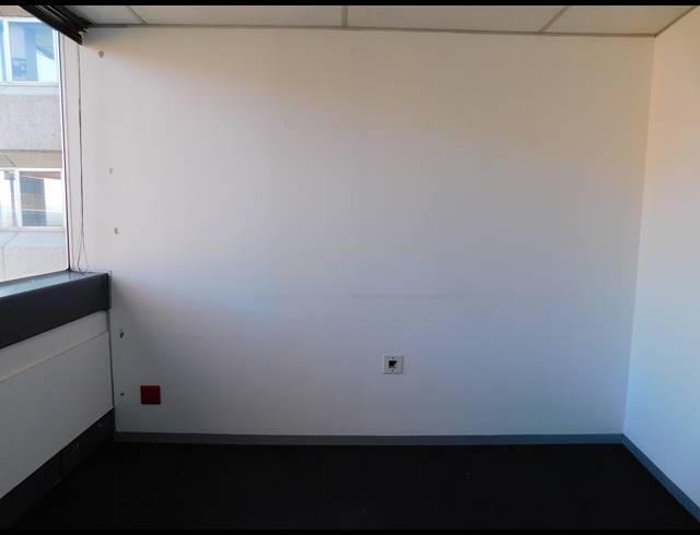 3,514M² OFFICE TO LET IN FERNDALE